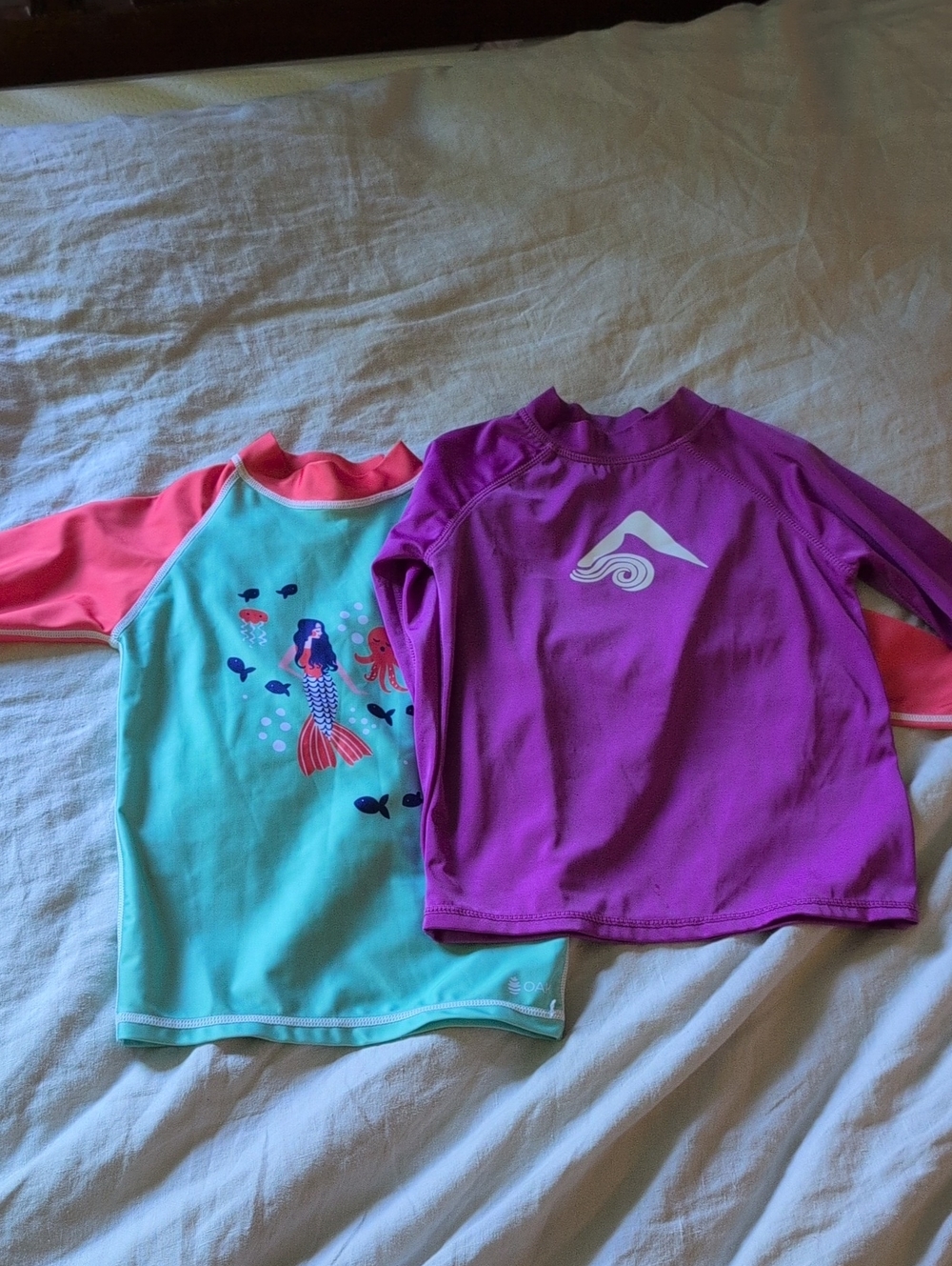 Set of 2 Girls Rash Guards